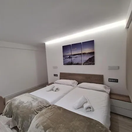 104a 8 Personas Apartament