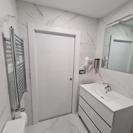 104a 8 Personas Gijon