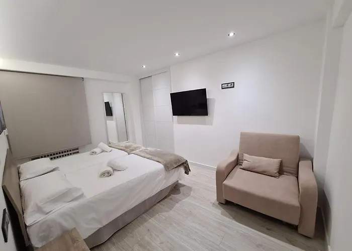 104a 8 Personas Gijón