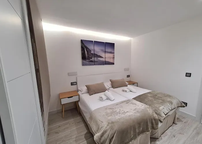 104a 8 Personas Lägenhet Gijón